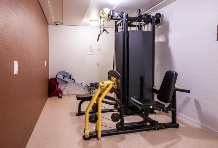 Das ist der Fitnessraum, der dem Attentäter von Utoya zur Verfügung steht.