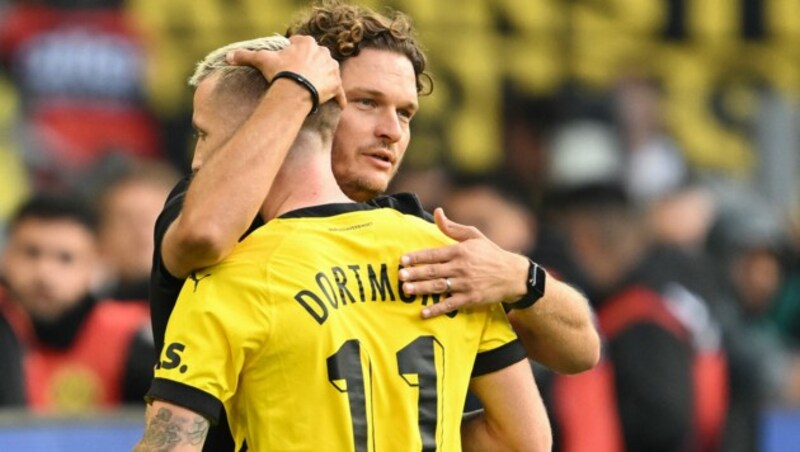 Laut Marco Reus sei alles gut zwischen ihm und Edin Terzic. (Bild: APA/AFP/INA FASSBENDER)