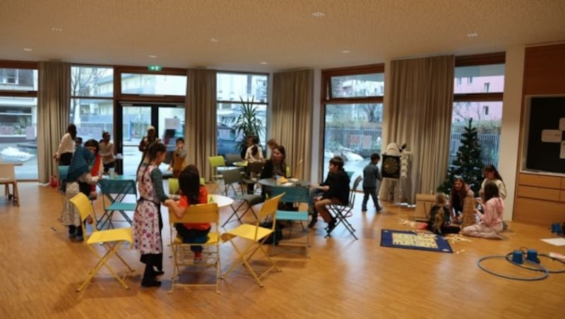 Das Kindercafé ist ein Projekt von Welt der Kinder in Kooperation mit dem SOS-Kinderdorf, gesponsert wird es von MPreis und Aydin. (Bild: Birbaumer Johanna)