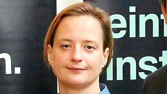 Die Managerin Iris Ortner ist als erste Zeugin im Jahr 2024 geladen.