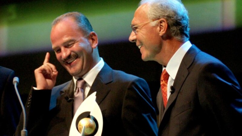 Herbert Prohaska (li.) und Franz Beckenbauer (Bild: GEPA pictures)