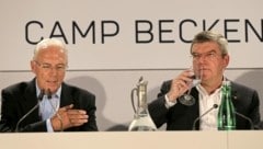 Franz Beckenbauer (li.) und IOC-Präsident Thomas Bach. (Bild: Kronen Zeitung)