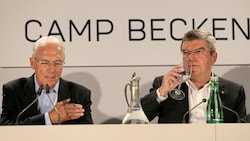 Franz Beckenbauer (li.) und IOC-Präsident Thomas Bach. (Bild: Kronen Zeitung)