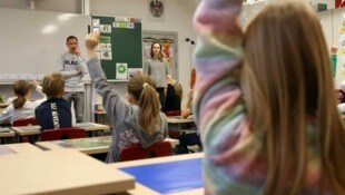 Der Volksschulzugang soll auch Pädagogen ohne Eignungstest offenstehen (Bild: Tröster Andreas)