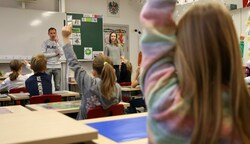 Der Volksschulzugang soll auch Pädagogen ohne Eignungstest offenstehen (Bild: Tröster Andreas)