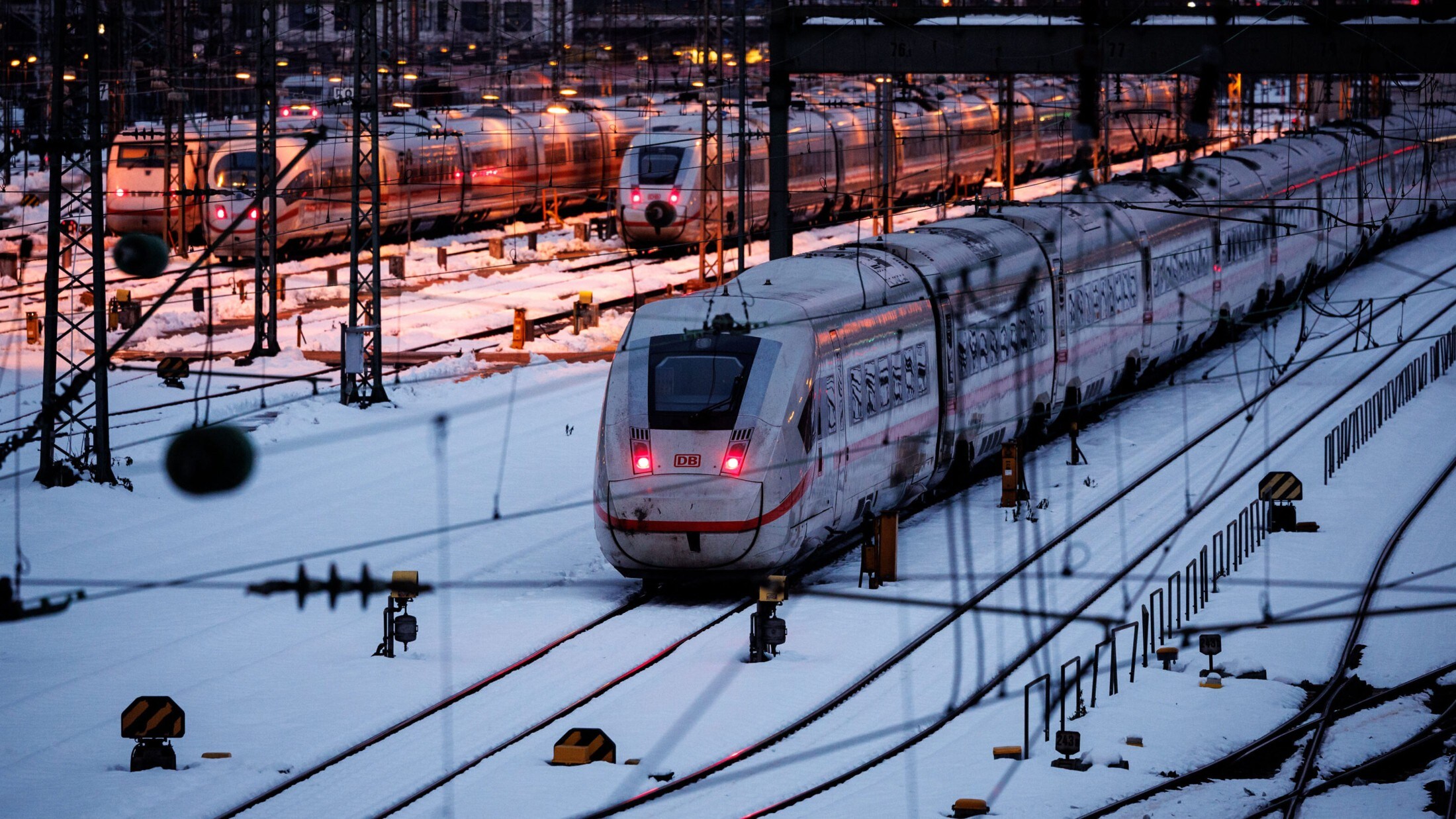 Tausende Ausfälle - Deutsche Lokführer Streiken Erneut Ab Mittwoch ...