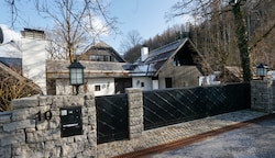 Schwindliger Deal: Das „Fischerhaus“ gehört der Familie Abramowitsch. (Bild: Tschepp Markus)