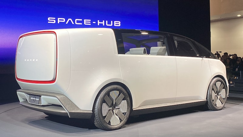 The concept of a van, presented at the CES 2024 (Bild: Stephan Schätzl)