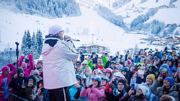 DJ Ötzi und seine „Gipfeltour“ in Hinterglemm: Ein bisschen Nervosität gehört auch nach so vielen Jahren noch immer dazu! (Bild: Pressefoto Scharinger © Daniel Scharinger)