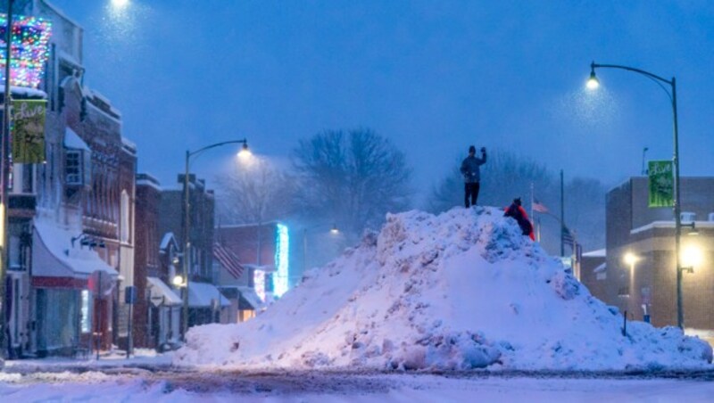 Schneefall im US-Bundestaat Iowa (Bild: AP)