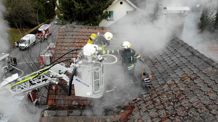Rund 120 Feuerwehrler waren im Einsatz. 