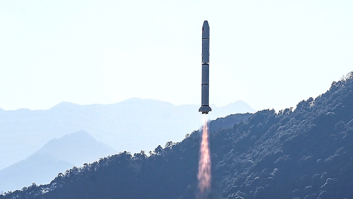 Start des chinesischen Forschungssatelliten „Einstein Probe“