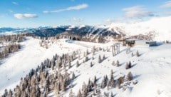 Die beschneiten Pisten laden zum Skifahren ein - und zum Live-Musik-Erlebnis! (Bild: Bad Kleinkirchheimer Bergbahnen/Gert Perauer)