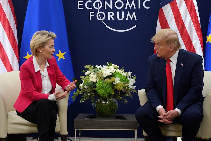 Von der Leyen und Trump beim Weltwirtschaftsforum in Davos (Bild: AFP)