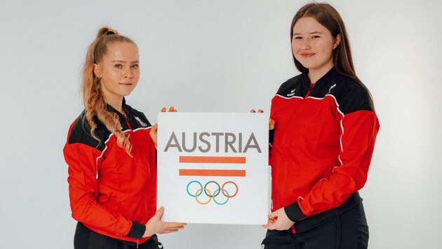 Lena Westermayr (l.) und Elisabeth Walch halten Österreichs Fahnen bei den Olympischen Jugendspielen im südkoreanischen Gangwon hoch. (Bild: GEPA pictures)