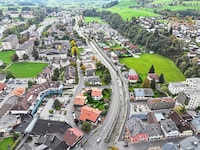 Das Feuer brach im Zentrum von Saalfelden aus. (Bild: Stadt Saalfelden)