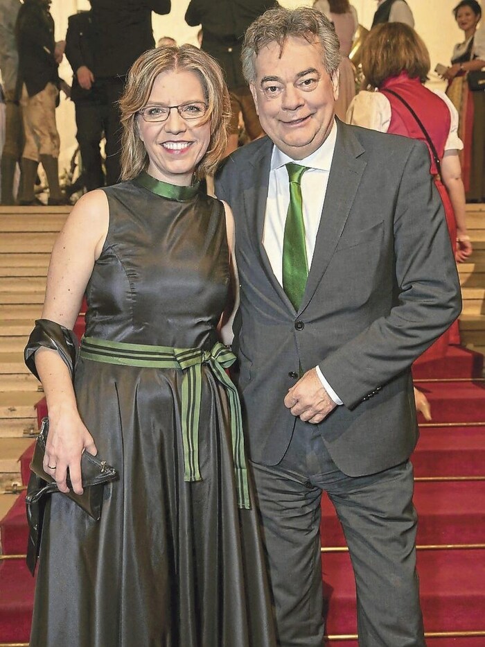 Vizekanzler Kogler und Leonore Gewessler beim Steirerball 2020.