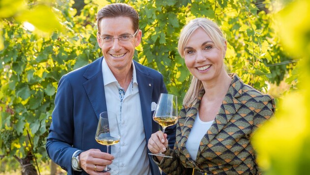 „Weinviertel kurbelt Umsätze in Deutschland an“: Hans Setzer und Maria Obermayer vom Weinkomitee Weinviertel. (Bild: Andrea Krahofer)