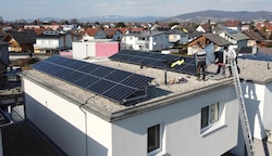 Beinahe 90.000 PV-Anlagen sind in Oberösterreich genehmigt oder schon errichtet. Sie könnten das ganze Bundesland versorgen. (Bild: Scharinger Daniel)