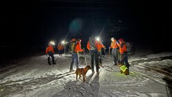 Der vermisste Tourengeher wurde gegen 20.30 Uhr von den Bergrettern nur noch tot gefunden. (Bild: Bergrettung Saalfelden)