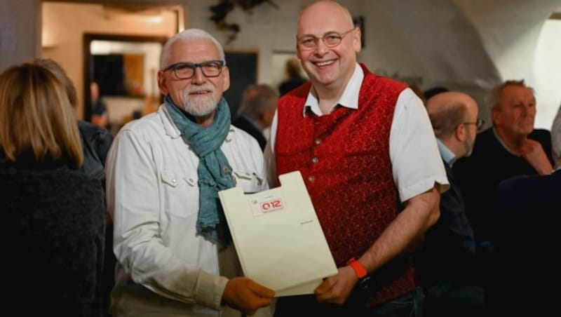 Andreas Schmoll und Jürgen Speta (r.) bringen beim „Schlaumeier von Wels“ Köpfe zum Rauchen. (Bild: Wenzel Markus)