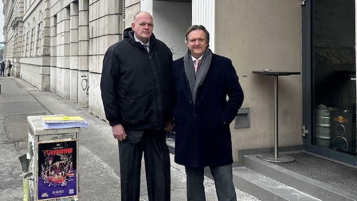 Der Mandant von Christian Werner war oft Angeklagter, nun ist Peter Aistleitner (li.) das Opfer. 