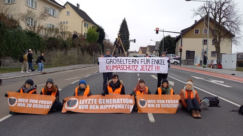 Mehrfach wurde gegen die Tunnelspinne demonstriert. (Bild: Extinction Rebellion Vorarlberg)