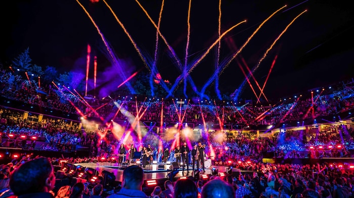 Ausverkauft war das Open Air im Juli 2023 in Kitzbühel. Lichteffekte sorgten für viele spezielle Momente. 