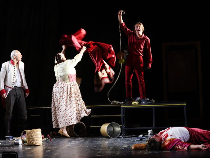 Eine Theatergruppe probt Raimunds „Bauer als Millionär“ im Wiener Vormärz