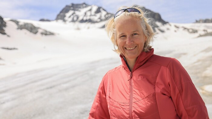 Die Glaziologin Andrea Fischer blickt trotz der dahinschmelzenden Gletscher positiv in die ...