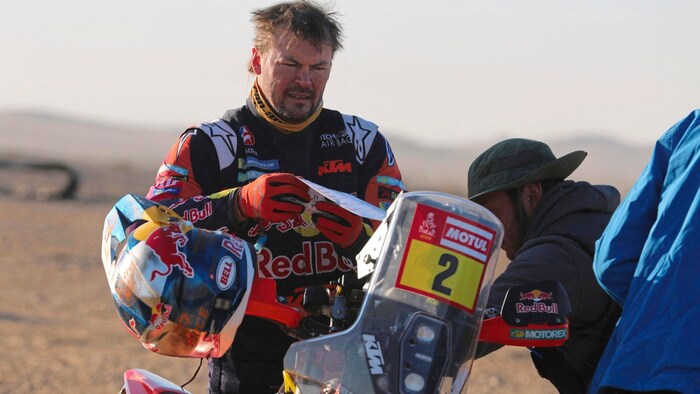 Toby Price hat als Fünfter bereits 27 Minuten Rückstand.