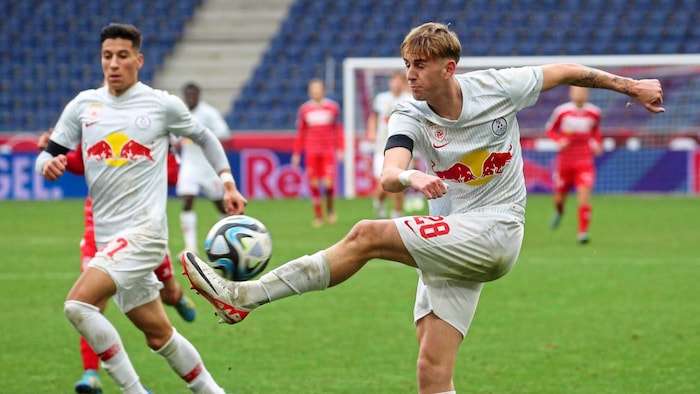 Nicolo Turco (right) never really got going at Liefering.