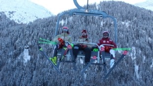 Adelboden-Sensation Dominik Raschner, sein Servicemann Michi Wildauer und Comebacker Christian Hirschbühl (v. l. n. r.). (Bild: Peter Weihs/Kronenzeitung)