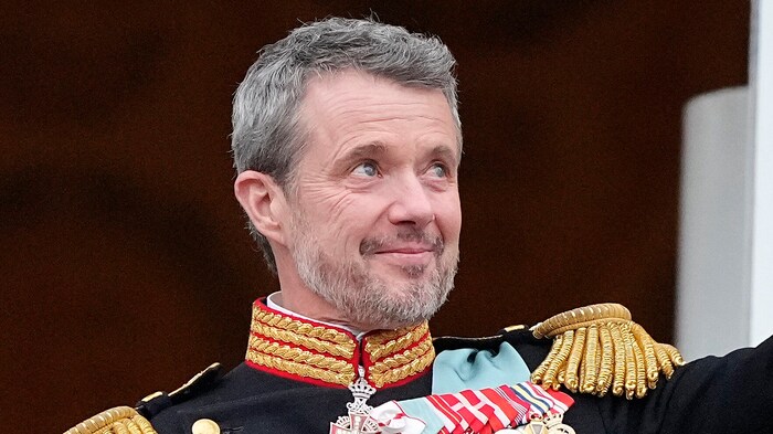 Frederik stehen die Tränen in den Augen.