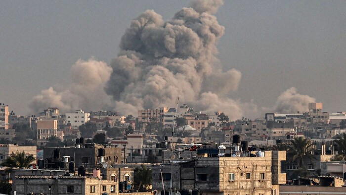 Rauch über Gaza am 15. Jänner 2023