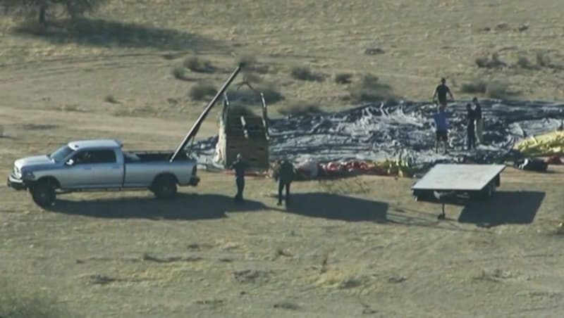 Nach Angaben des NTSB schlug der Heißluftballon (Bild) nach einem Problem mit der Hülle in der Wüste auf. (Bild: kameraOne (Screenshot))