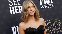 Jennifer Aniston war bei den Critics Choice Awards ein begehrtes Fotomotiv - und das lag nicht zuletzt an ihrem lässigen Style. (Bild: AFP or licensors)