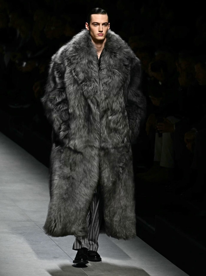 Im kommenden Winter tragen auch die Herren Fake-Fur-Mäntel!