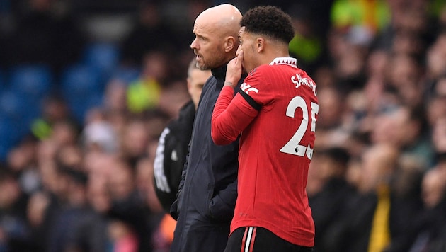 Erik ten Hag and Jadon Sancho (Bild: APA/AFP/Oli SCARFF)