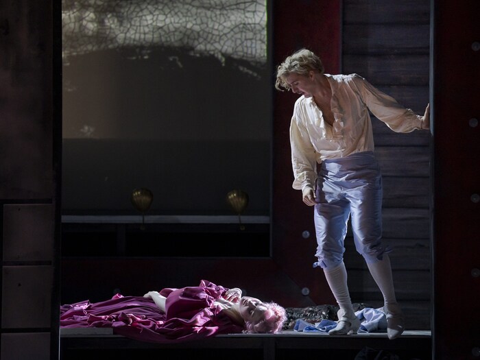 Nikola Hillebrand (Cunegonde), Matthew Newlin (Candide)