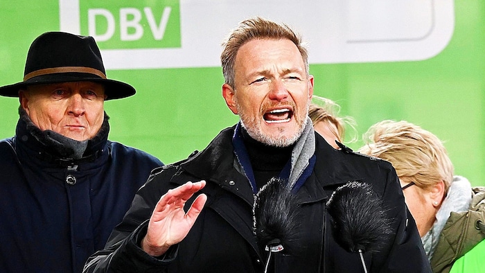 Deutschlands Finanzminister Christian Lindner kämpfte bei seiner Rede gegen lautstarke „Hau ab! ...