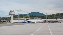 Freude am Klagenfurter Flughafen! (Bild: KlagenfurtAirport)