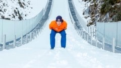 Genau an diesem Punkt beginnt acht Meter vor dem Schanzentisch die Absprungbewegung (Bild: Erwin Scheriau / KRONE)