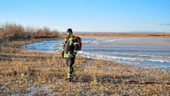 Die Einsatzkräfte durchkämmen die Gegend nach dem Vermissten - vor allem rund um Rust und Podersdorf. (Bild: FF Podersdorf)