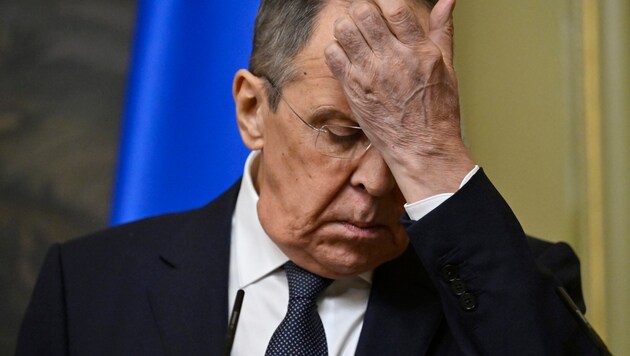 Russian Foreign Minister Sergei Lavrov has been on an odyssey of flights to and from Brazil. (Bild: AP)