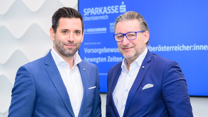 Sparkasse-OÖ-Vorstand Manuel Molnar und Manfred Bartalszky, Vorstand der Wiener Städtischen.