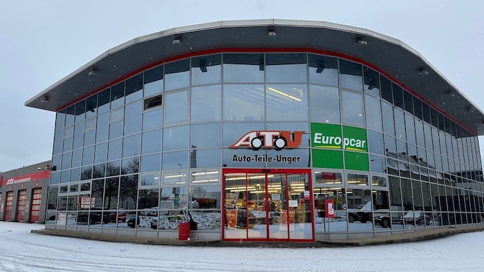 Der frühere ATU-Standort in Leonding wird von Lenox- Trading geräumt, die Ausstattung wird versteigert.