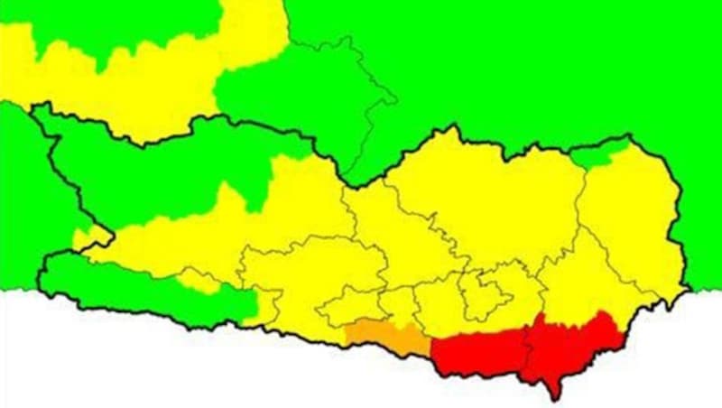 Gefrierender Regen könnte Probleme bereiten (roter Bereich).  (Bild: UWZ.at)