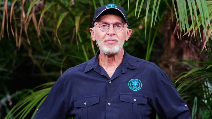 Dr. Bob kümmert sich um die Wehwehchenhungelbewohner.