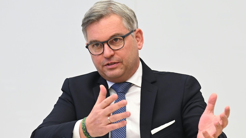 Previously the most promising candidate in Austria: Finance Minister Magnus Brunner (ÖVP) (Bild: APA/HELMUT FOHRINGER)